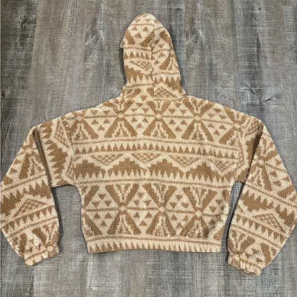 Hollister Cropped Sherpa Size Small - Picture 2 of 3